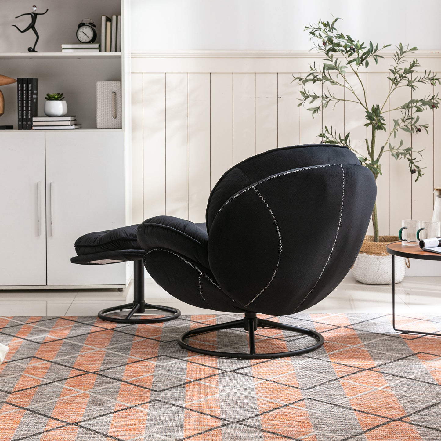 Accent chair with Ottoman - Black