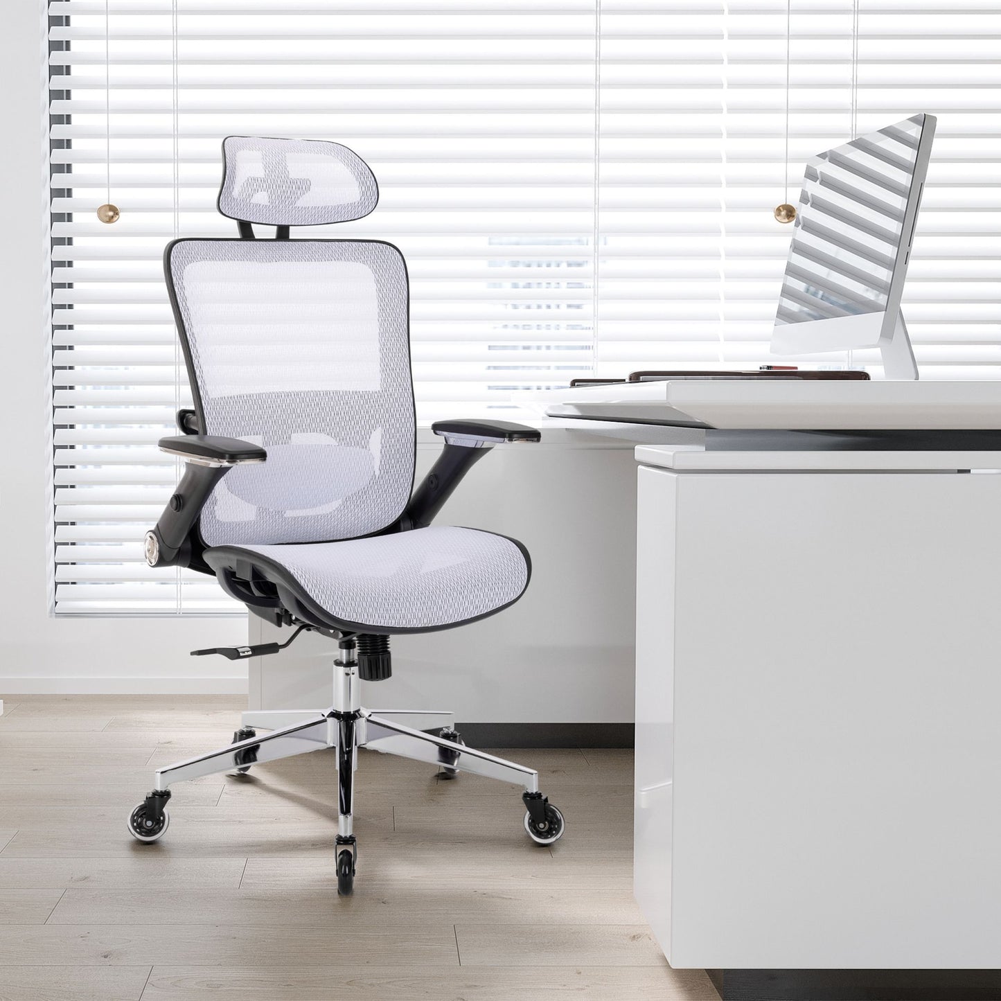 Ergonomic Mesh Office Chair - White