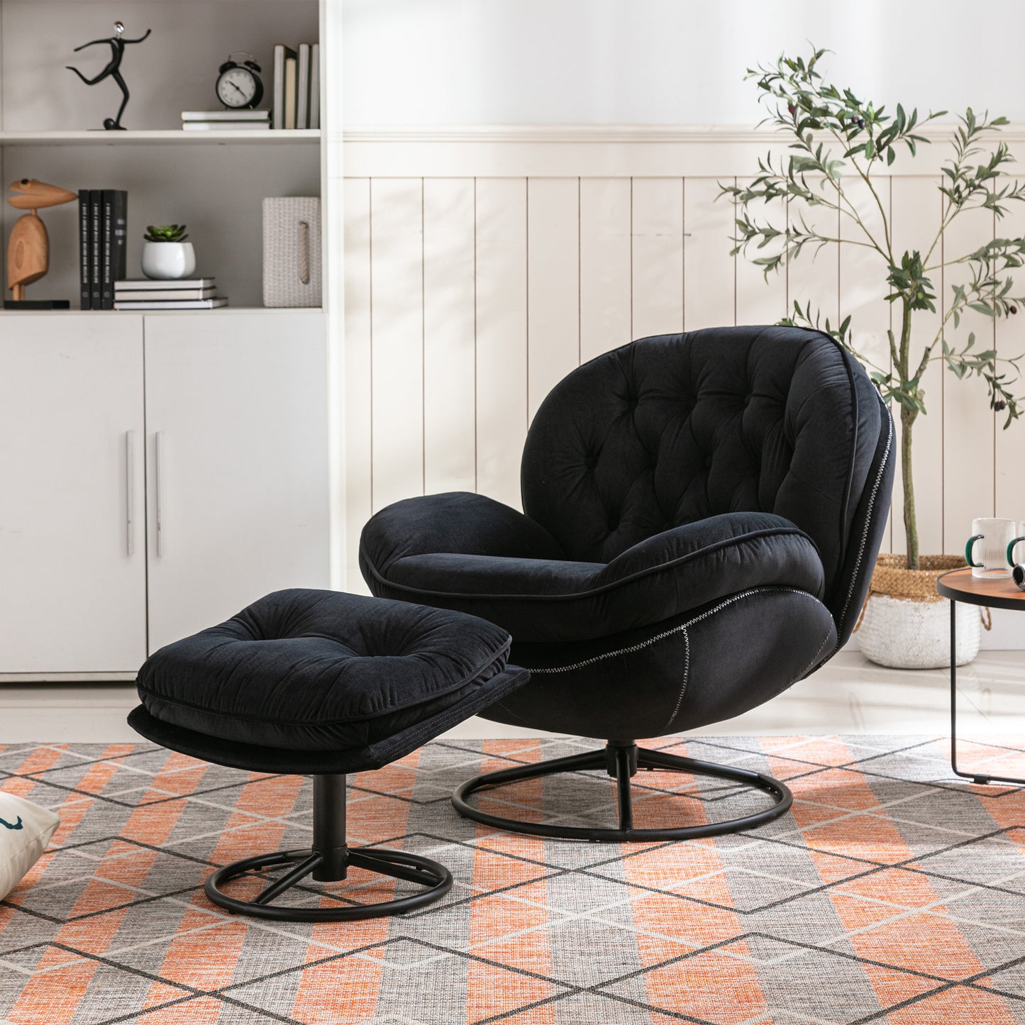 Accent chair with Ottoman - Black