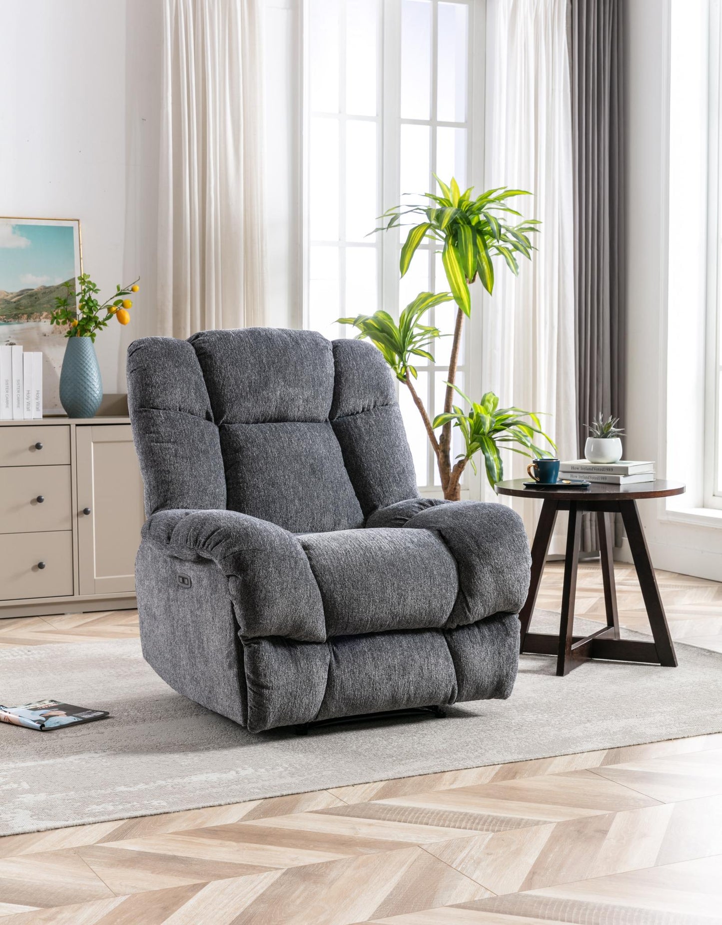Electric sofa recliner with USB charging port